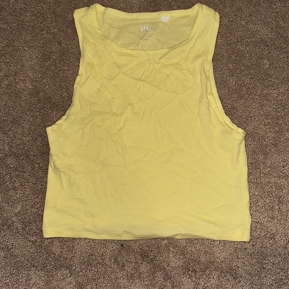 soft yellow crop top from pacsun no sleeves